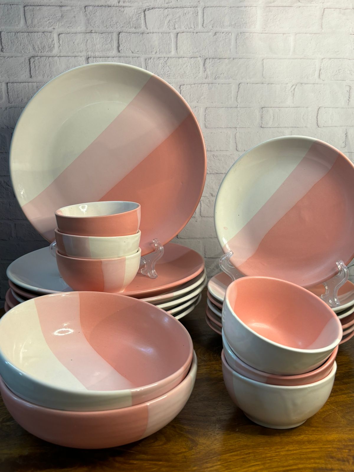 Pink Dual Shade Dinner Set (Set of 20)