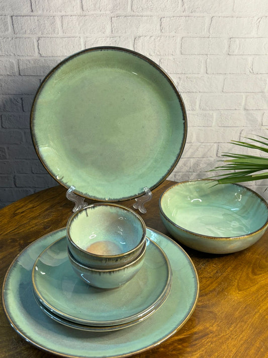 Mint Green Glaze Dinner Set Set of 7)