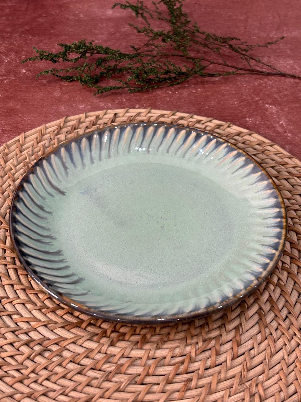 Mint Green Glaze Lines Quarter Plate