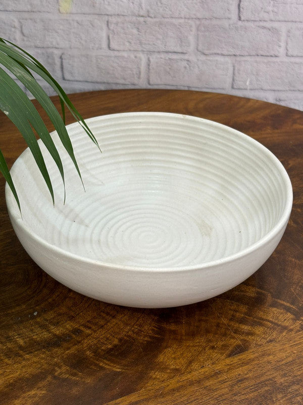 White Serving/Salad Bowl