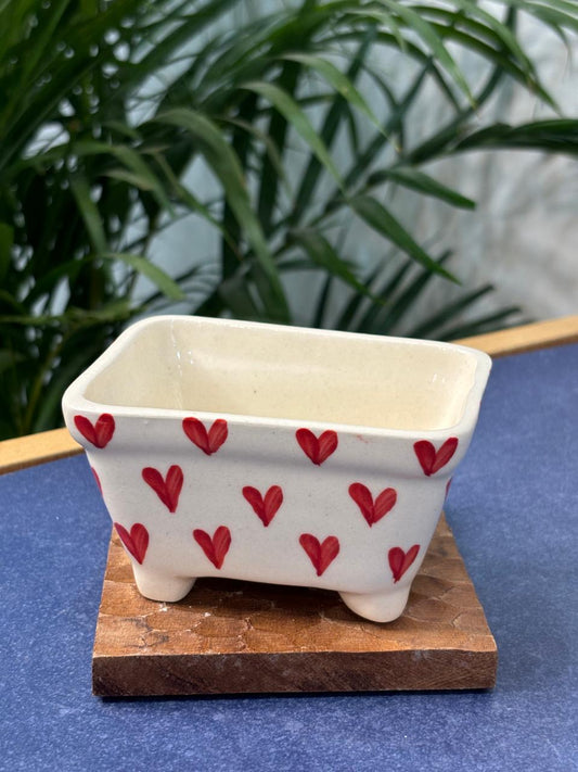 Red Heart Leg Dip Bowl Set of 2