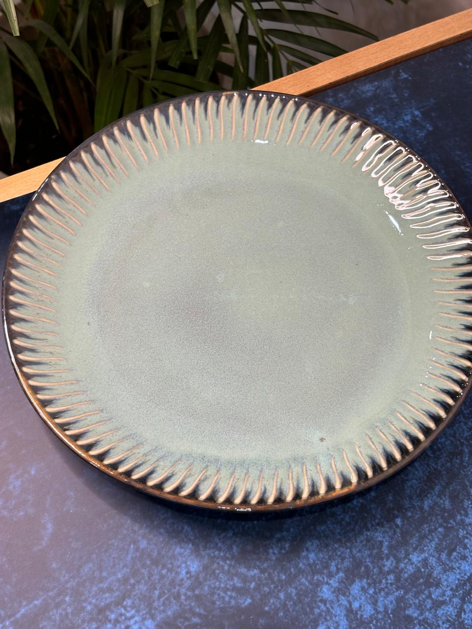 Mint Green Line Glaze Dinner Plate